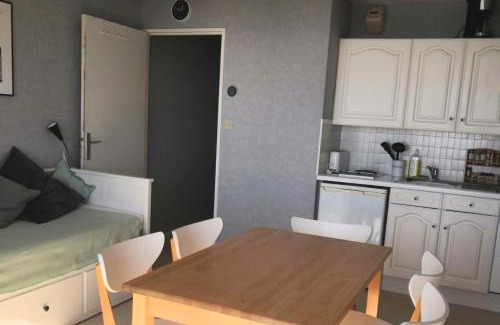 Hardelot-Plage Apartment | Apartment with balcony on the seafront