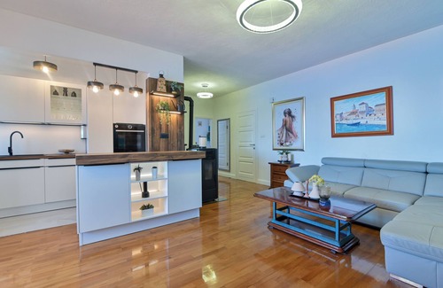Trogir Apartment | Apartment With Breathtaking sea View