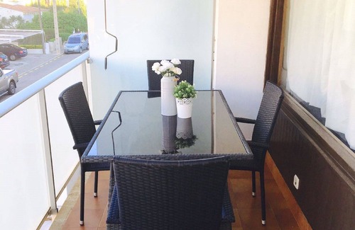 Puerto de Pollensa Apartment | Apartment with Wifi/air con. Next to beach and Il'l a Dor hotel.