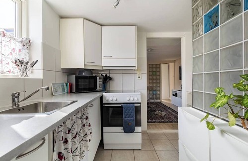 Baerum Apartment | Apartment with own entrance, parking, fast public transport to Oslo city centre