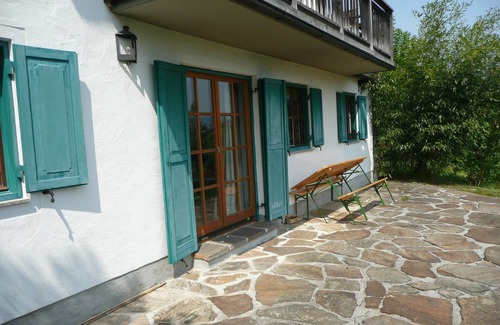 Nussdorf am Attersee House | Apartment with private lake bottom / Lakeview apartment