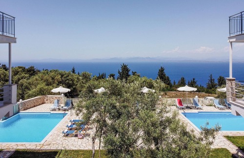 Tsoukaladhes Apartment | 'Apartment with Sea View B' with Pool, Garden, Terrace & Wi-Fi