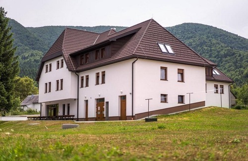 Vrelo Korenicko Apartment | Apartments and rooms Danijel, (16386), Vrelo Korenicko, hr