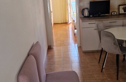 Brna Apartment | Apartments Bleuš - One Bedroom Apartment with Balcony and See View 1
