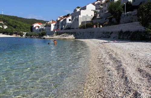 Pucisca Apartment | Apartments by the sea Pucisca, Brac - 5625