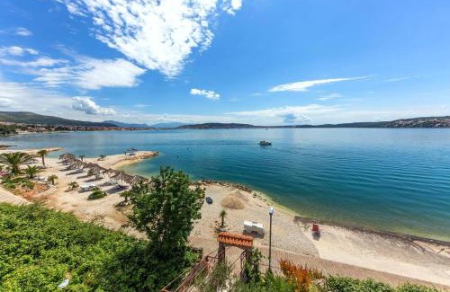 Seget Donji Apartment | Apartments by the sea Seget Donji, Trogir - 19351