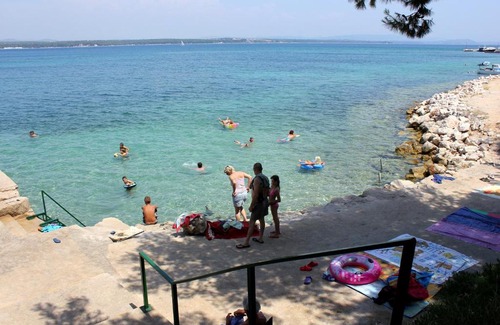 Tkon Apartment | Apartments by the sea Tkon, Pasman - 8455