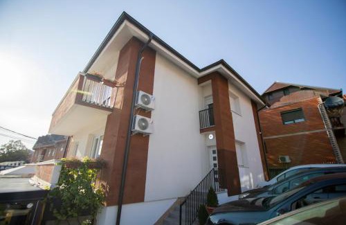 Kolovicë Apartment | Apartments Divoli