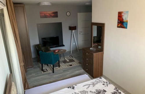 Kolovicë Apartment | Apartments Divoli