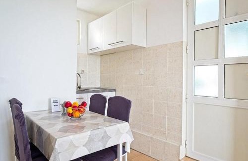 Brasina Apartment | Apartments Grljevi - Studio Apartment with Sea View and Balcony A2