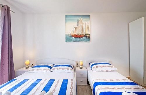 Brasina Apartment | Apartments Grljevi - Studio Apartment with Sea View and Balcony A2