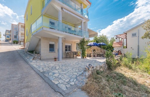 Zdrelac Apartment | Apartments Lilly - Two Bedroom Apartment with Sea View and Terrace