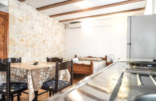 Grad Apartment | Apartments Loriana