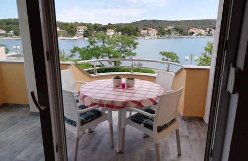 Veli Rat Apartment | Apartments Marijan (110611-A1) - Veli Rat (Dugi otok)
