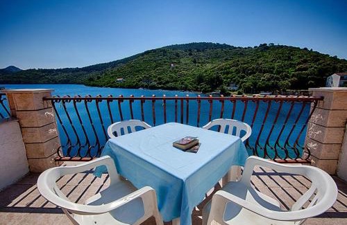 Pasadur Apartment | Apartments Malo Lago - One-Bedroom Apartment with Two Balconies and Sea View - Attic Apartment 2