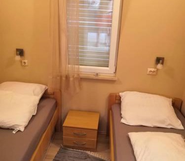 Drvenik Mali Apartment | Apartments Miramaris