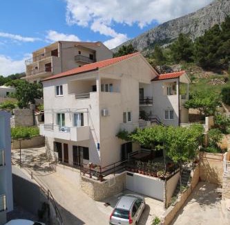 Ruskamen Apartment | Apartments PIVAC - Lokva Rogoznica