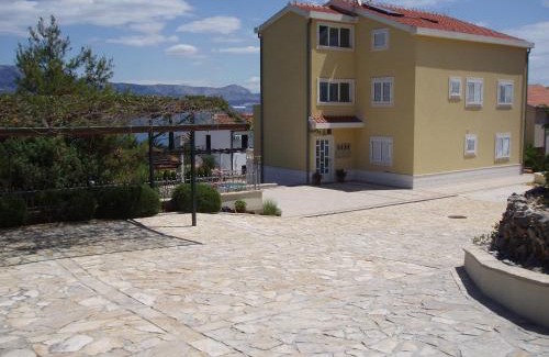 Slatine Apartment | Apartments Romana