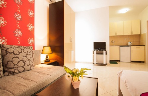 Dobra Voda Apartment | Apartments Taida