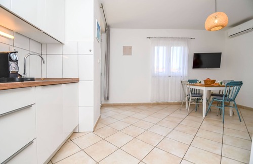 Poljica Apartment | Apartments Tina (34191-A1) - Poljica
