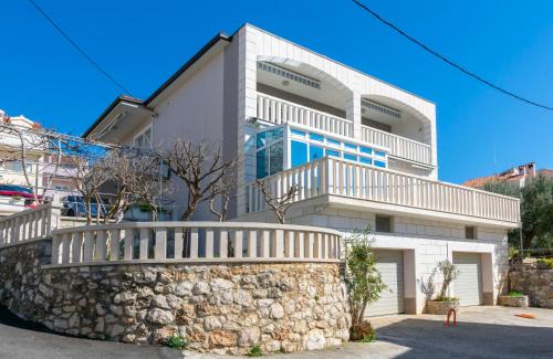 Tice Apartment | Apartments Urlicic