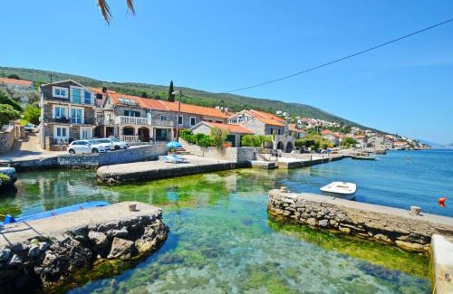 Krasici Apartment | Apartments Volat