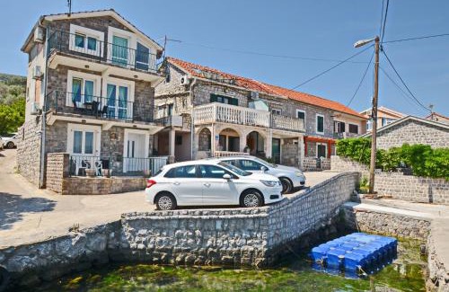 Krasici Apartment | Apartments Volat