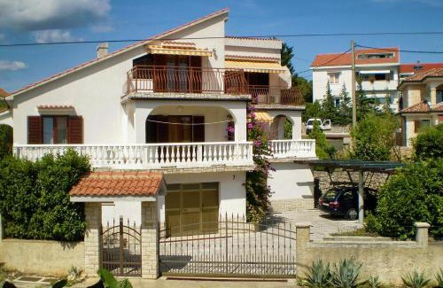 Krk Apartment | Apartments with parking space Pinezici, Krk - 5319