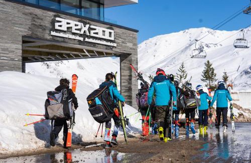 Tignes le Lac Hotel | Apex2100 International Ski Academy Tignes