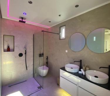 Mesolongi Apartment | Aphrodite Residence by Elysium Collection