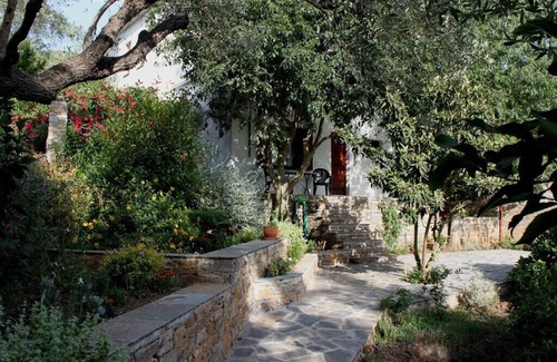 Kali Vrysi Apartment | APHROULA'S STUDIO - for 2 - 3 persons in a beautiful, quiet corner of Greece