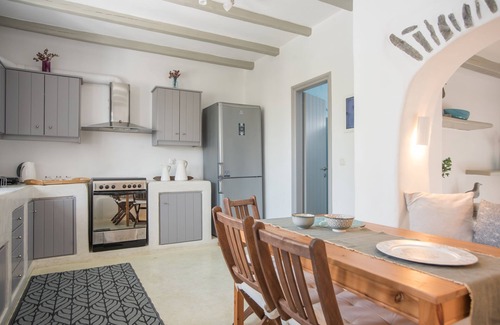 Paros House | Apleton Villas by A&D Properties