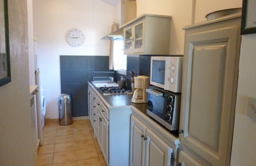 Alleins Apartment | Appart. 2 Pers. Le Calme au Coeur des Oliviers