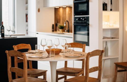 Huy Apartment | Appart'24 Cosy au centre de Huy