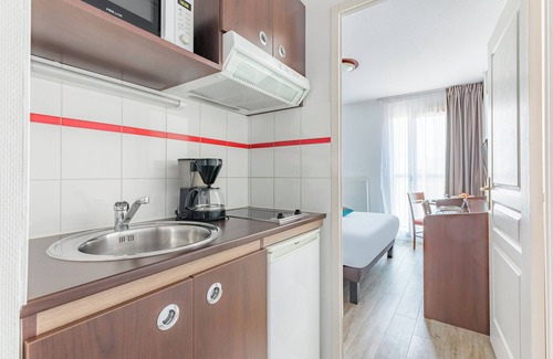 Chalon-sur-Saone Apartment | Appart'City Classic Chalon-Sur-Saone
