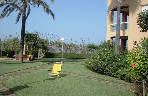 Denia Apartment | Appart rez of garden, in residence of stand. 1st line of sea and beach.