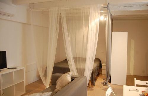 Barriera Vecchia-San Giacomo Apartment | Appartamenti CORRIDONI