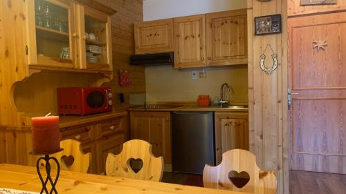 Quartiere XXIV Don Bosco Apartment | Appartamento Stella Alpina con sauna piscina palestra e posto auto