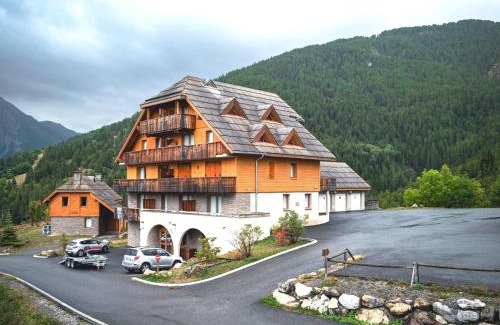 Pra Loup Apartment | Appartement 2 Pièces avec Balcon et Parking à Pra Loup 1500 - 6 Personnes - FR-1-504-231