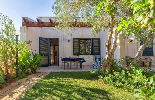 Marsala Apartment | Appartement 3 étoiles - Piscine - eeegaa