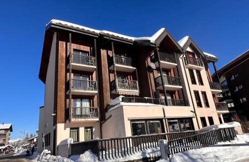 Les Carroz-d'Araches Apartment | Appartement 3P/6 pers. au cœur de la station, balcon exposé Sud, à 450m des pistes et commerces - FR-1-572-7