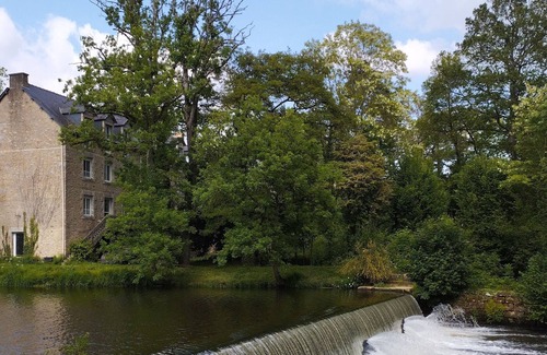 Pleugriffet Apartment | Appartement Cosy, Dans un Moulin en Bord de Rivière