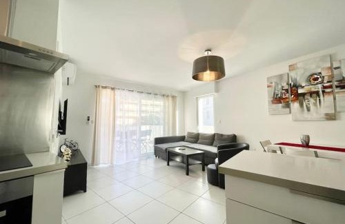 California - Pezou Apartment | Appartement centre de Cannes - 2 pièces - Garage