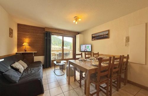 Flumet Apartment | Appartement cosy à Flumet, 3 chambres, balcon sud, Wi-Fi, parking, près des pistes et navettes gratuites - FR-1-595-61