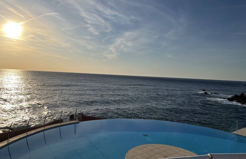 Le Trayas Apartment | Appartement Dans Résidence Pieds Dans L'eau