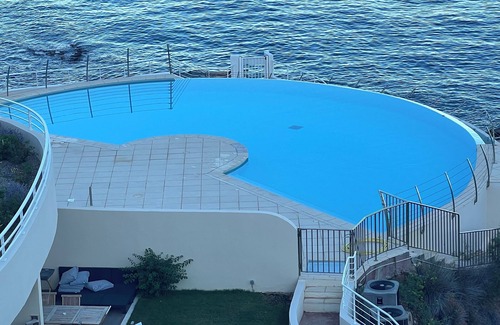 Le Trayas Apartment | Appartement Dans Résidence Pieds Dans L'eau