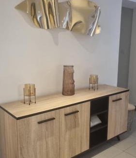 Orange Apartment | Appartement dans un pavillon
