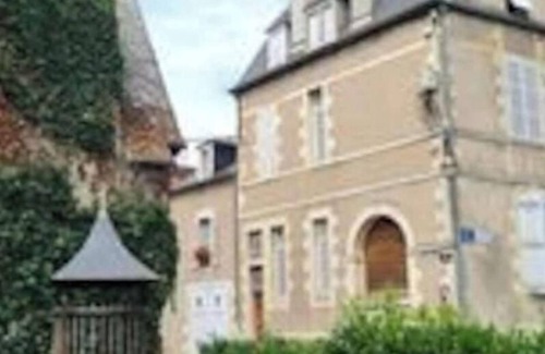 Nevers Apartment | Appartement Douillet et Confortable Très Bien Situé Dans le Quartier Historique