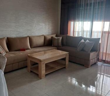 Chaouia-Ouardigha Apartment | Appartement entier avec piscine