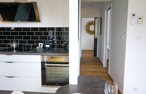 Brive-la-Gaillarde Apartment | ★ Appartement Epuré ★ Climatisé ★ Terrasse